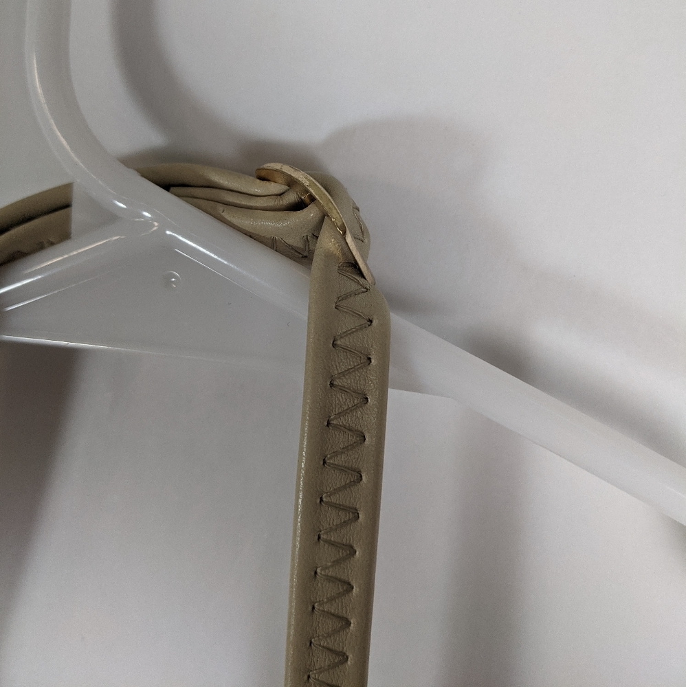 NWT Isabelle crossbody bag vegan lead free - Picture 6 of 7